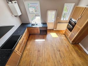 Kitchen- click for photo gallery